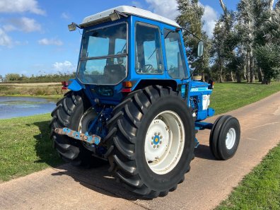 Ford 7610