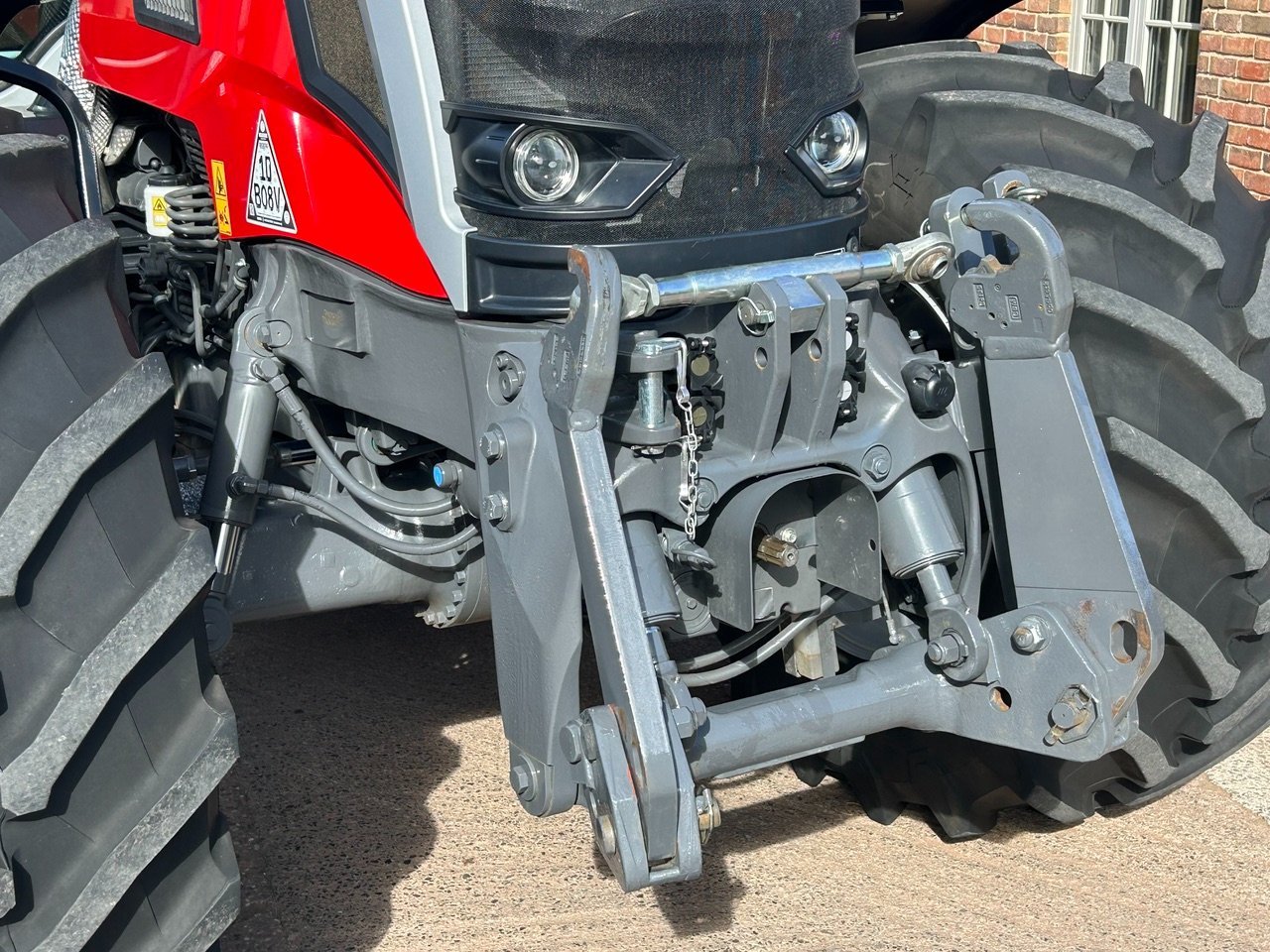 Massey Ferguson 7S.210