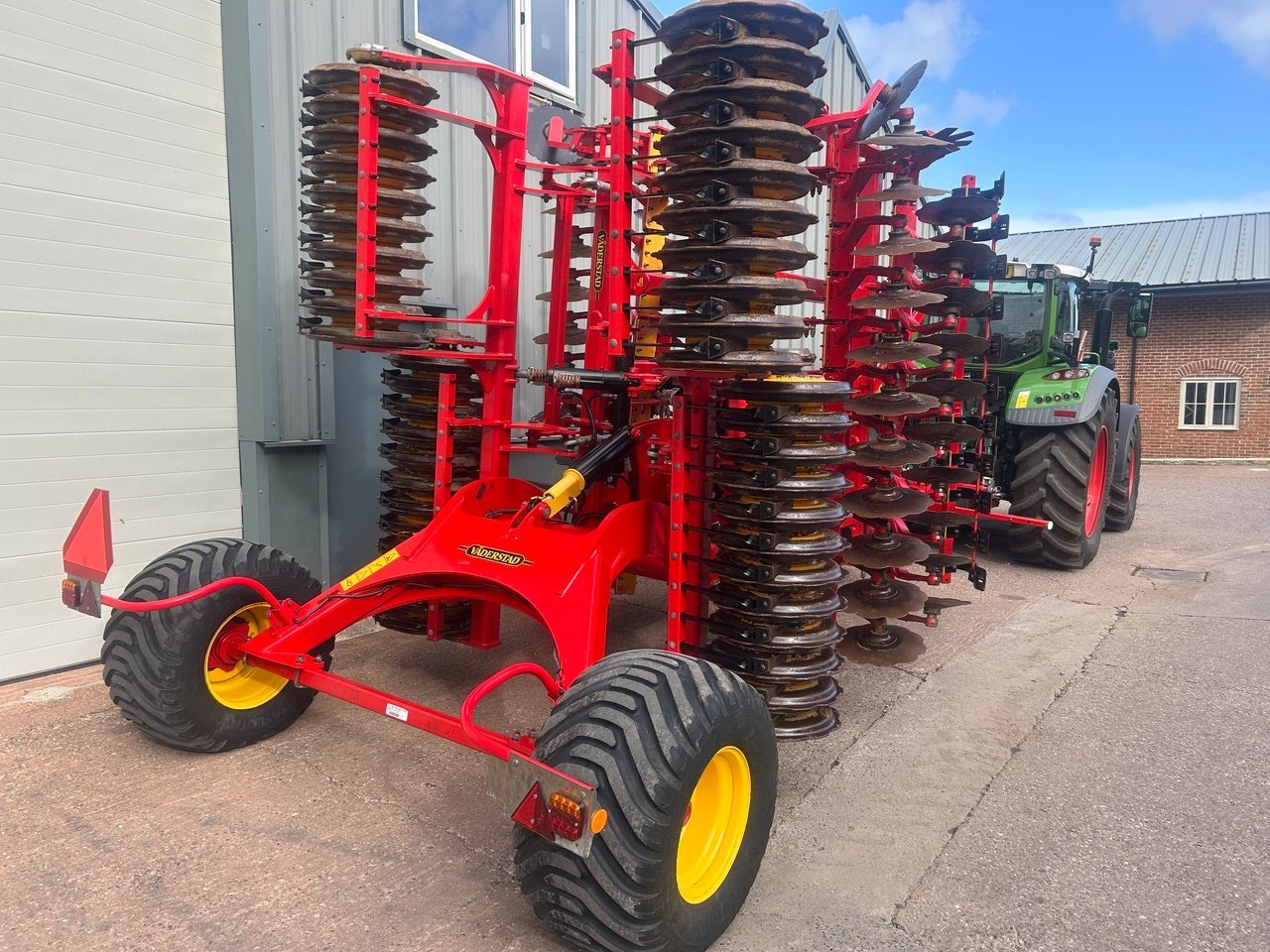 Vaderstad Carrier XL525