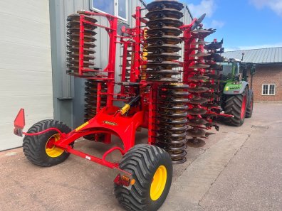 Vaderstad Carrier XL525