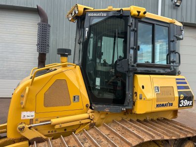 Komatsu D39 PX Bulldozer