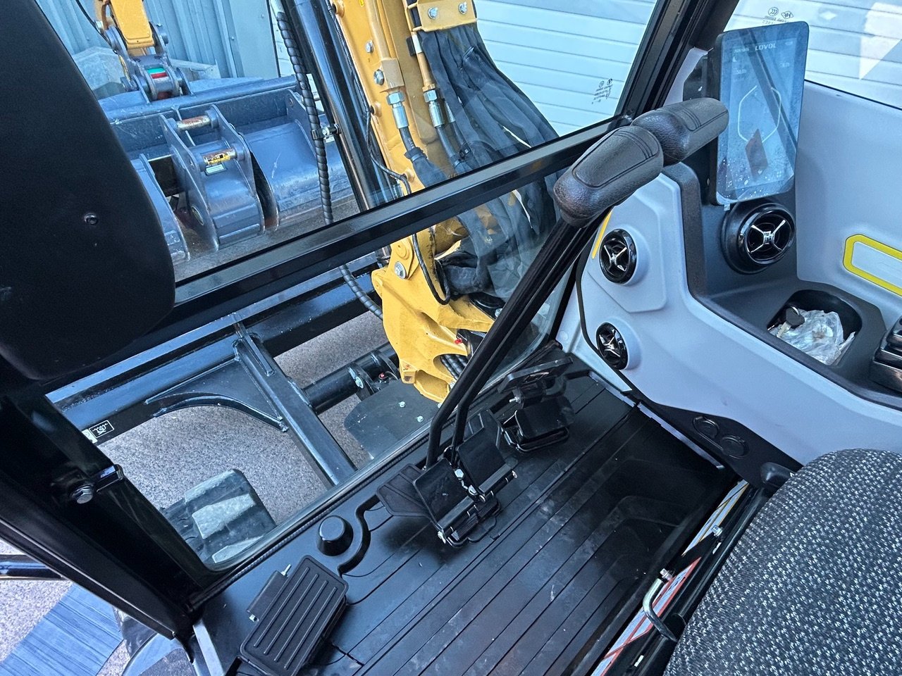 Lovol FR55F-U digger