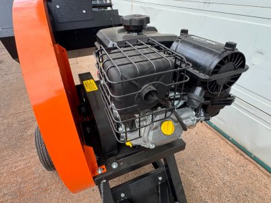 Rock Machinery engine driven saw bench