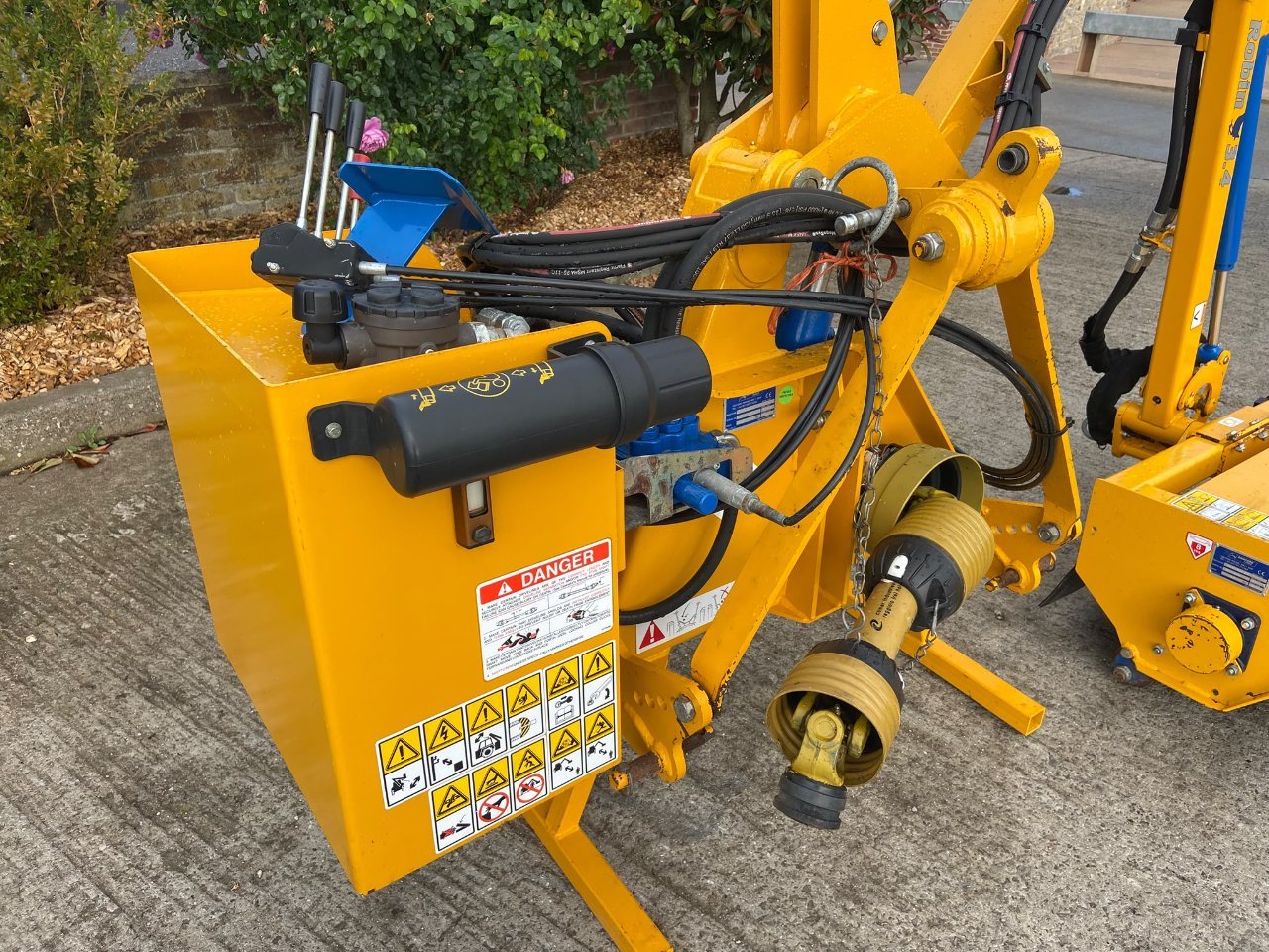 Bomford Robin 3.4 hedge trimmer