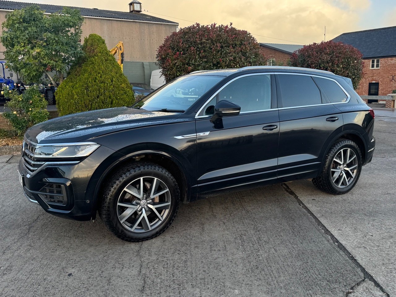 Volkswagen Touareg R Line V6 3.0 LT diesel