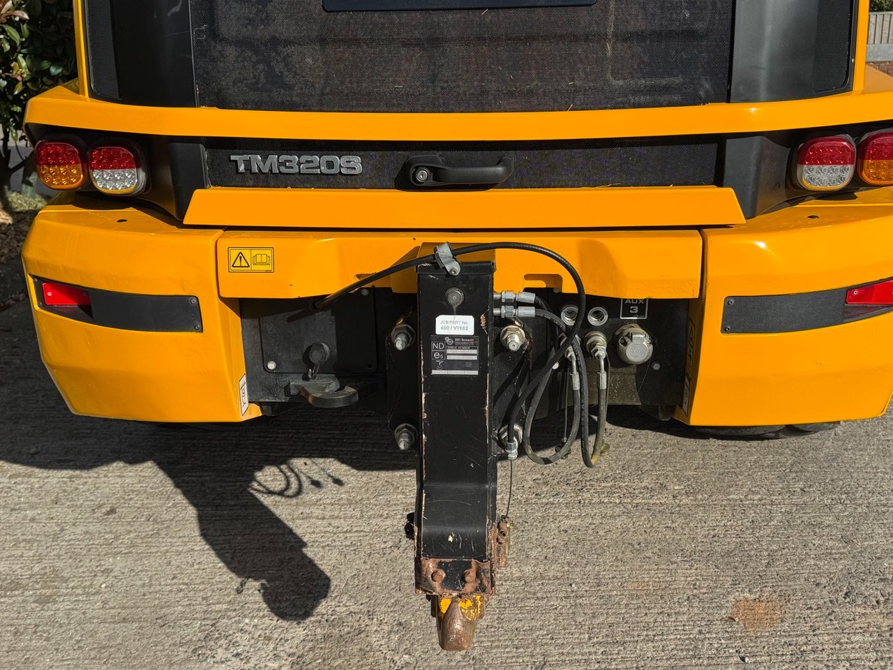 JCB 320S