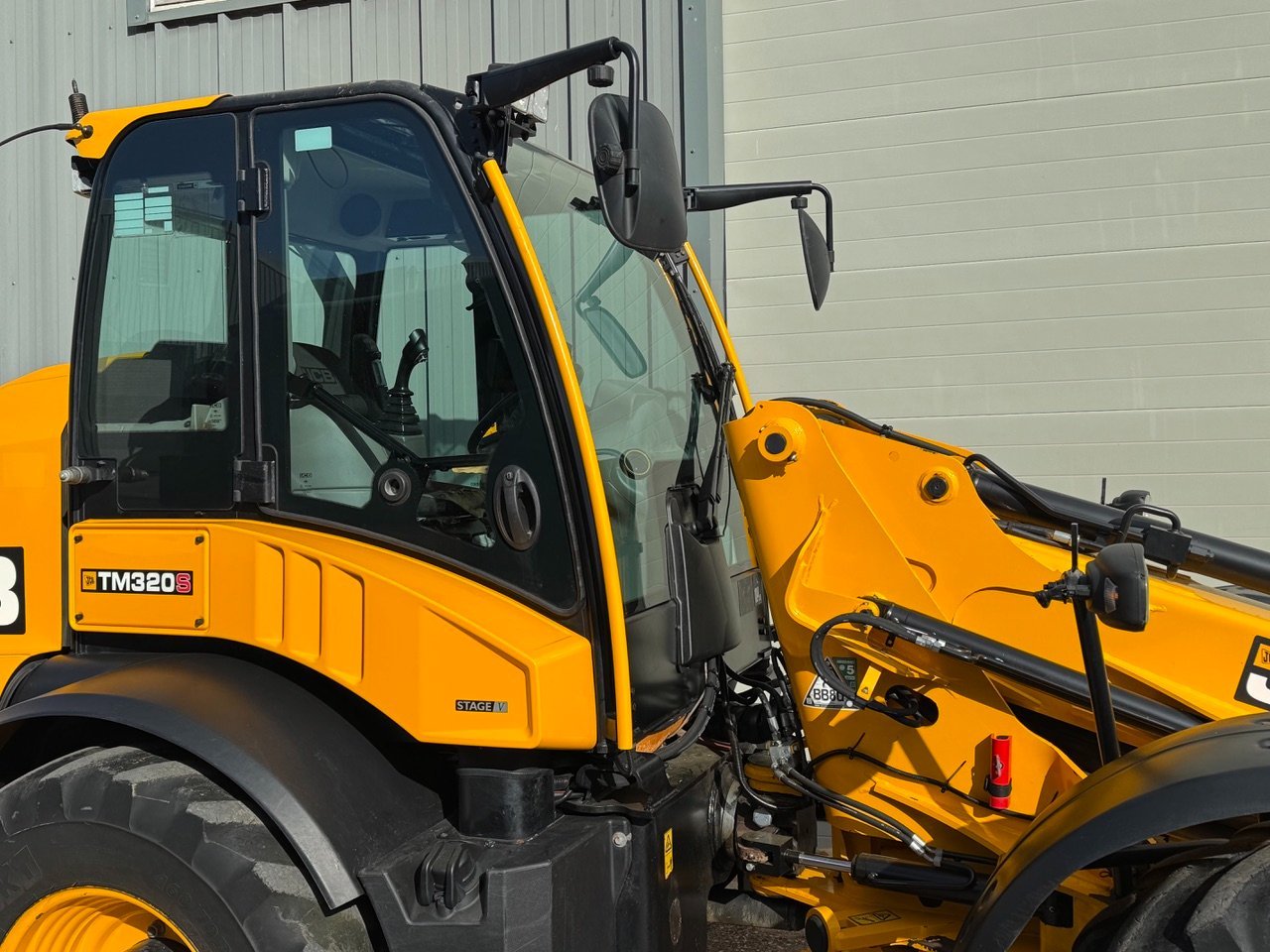 JCB 320S