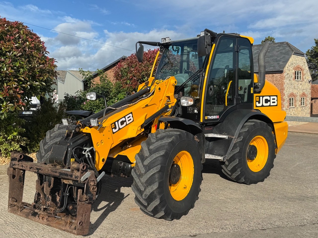 JCB 320S