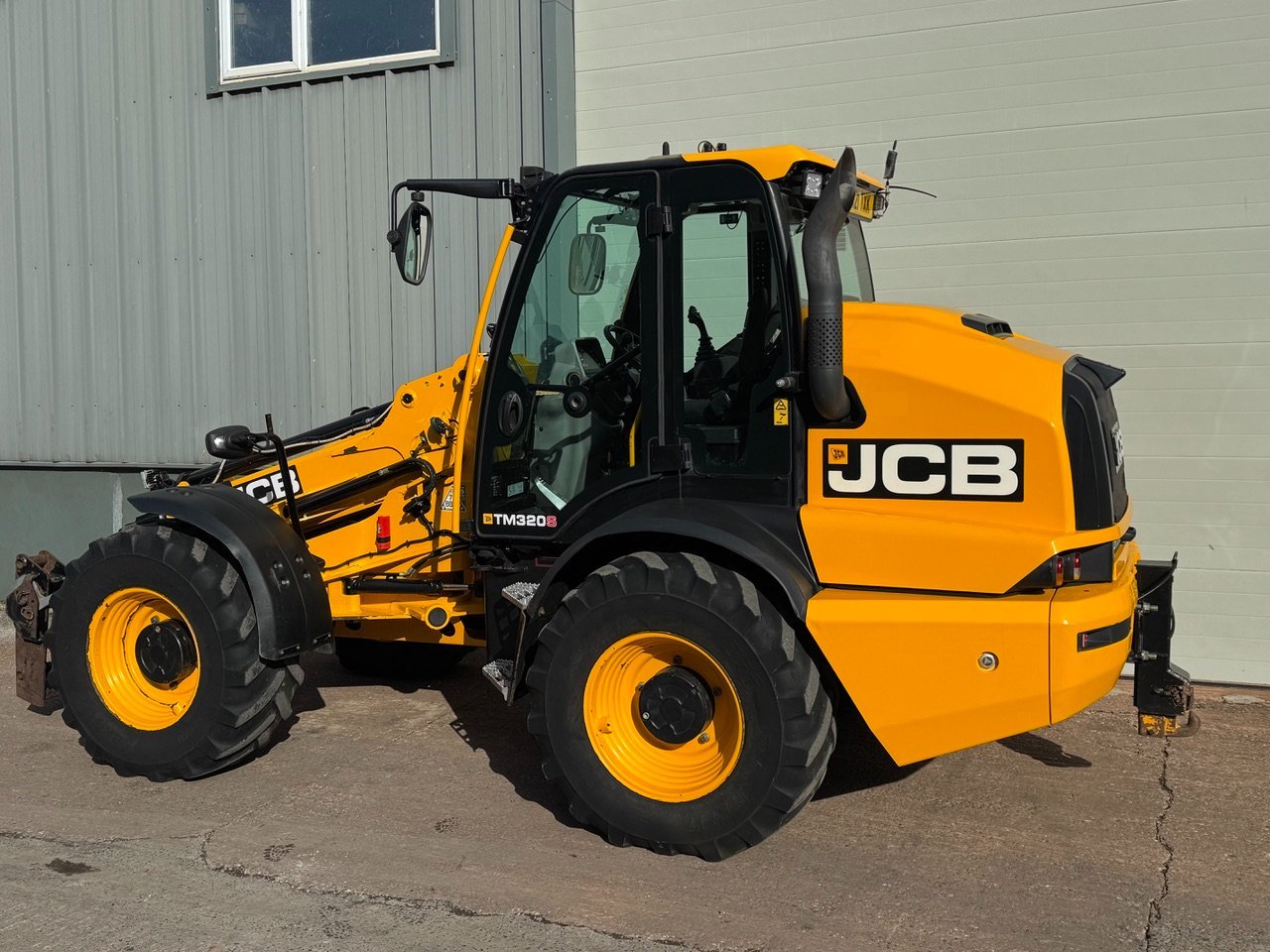 JCB 320S