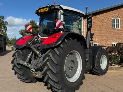 Massey Ferguson 8S.305 Xtra