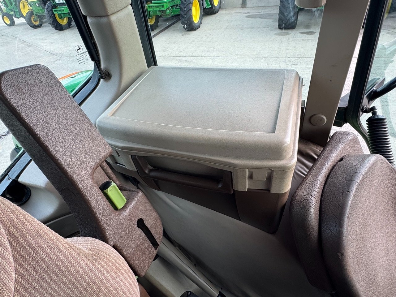 John Deere 6920S