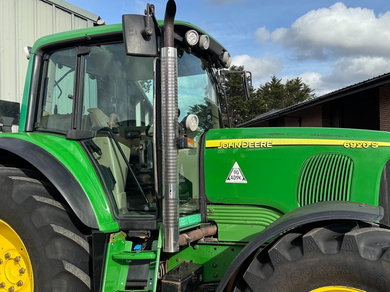 John Deere 6920S