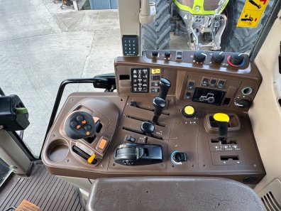 John Deere 6920S