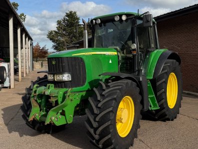 John Deere 6920S