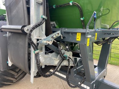 SpreadPoint TF-10 Gravel Cart