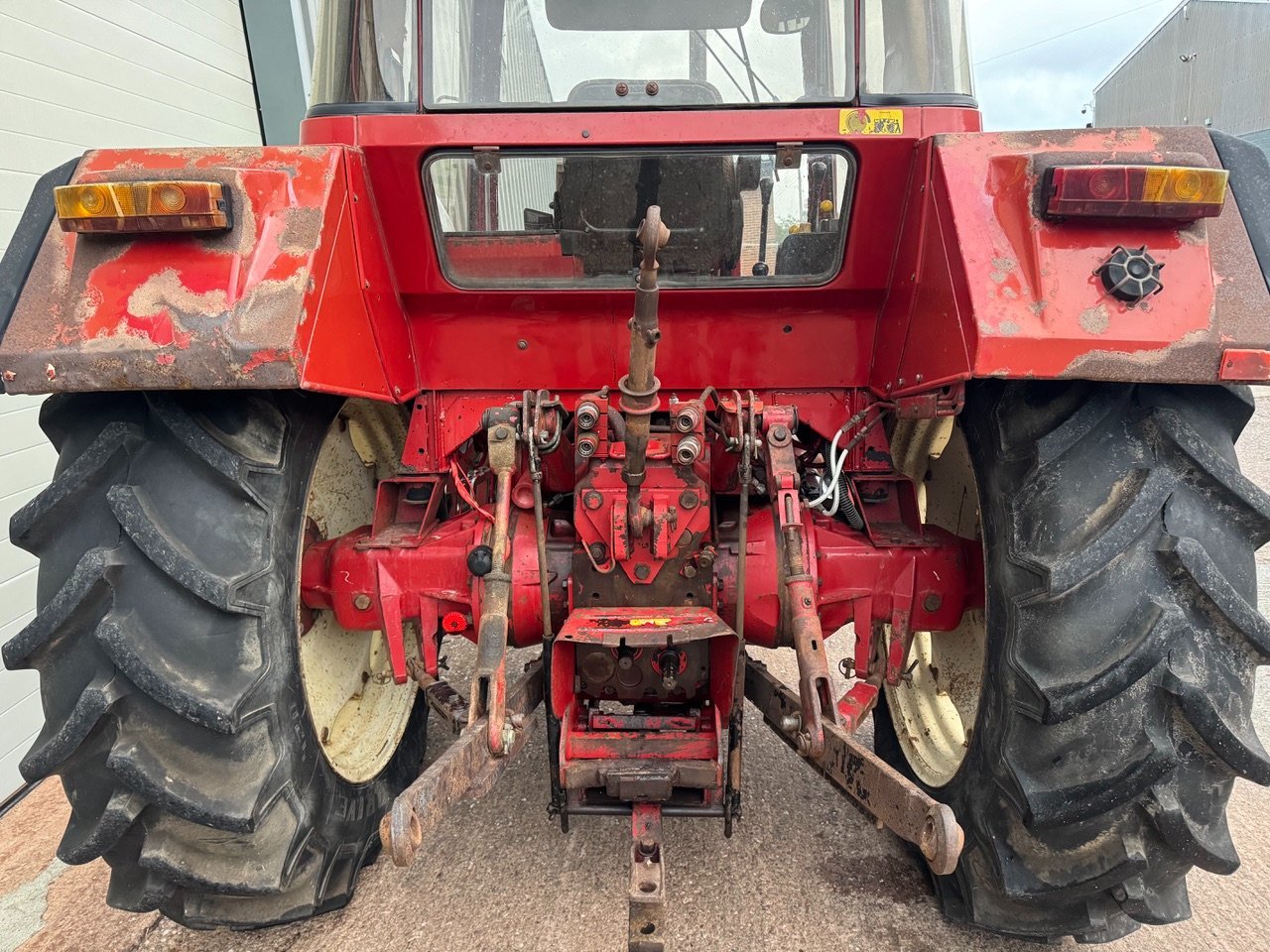 International 956XL