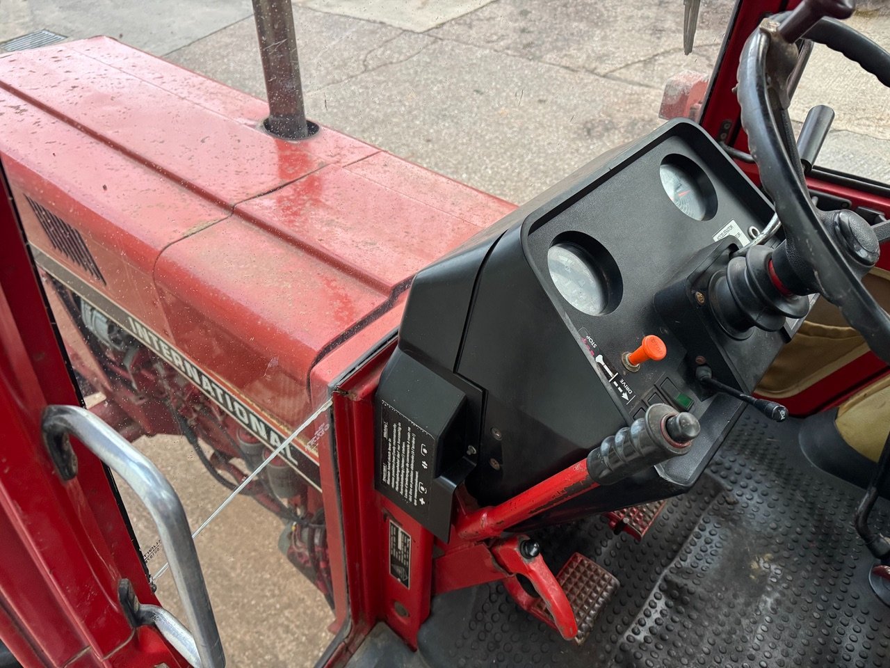 International 956XL