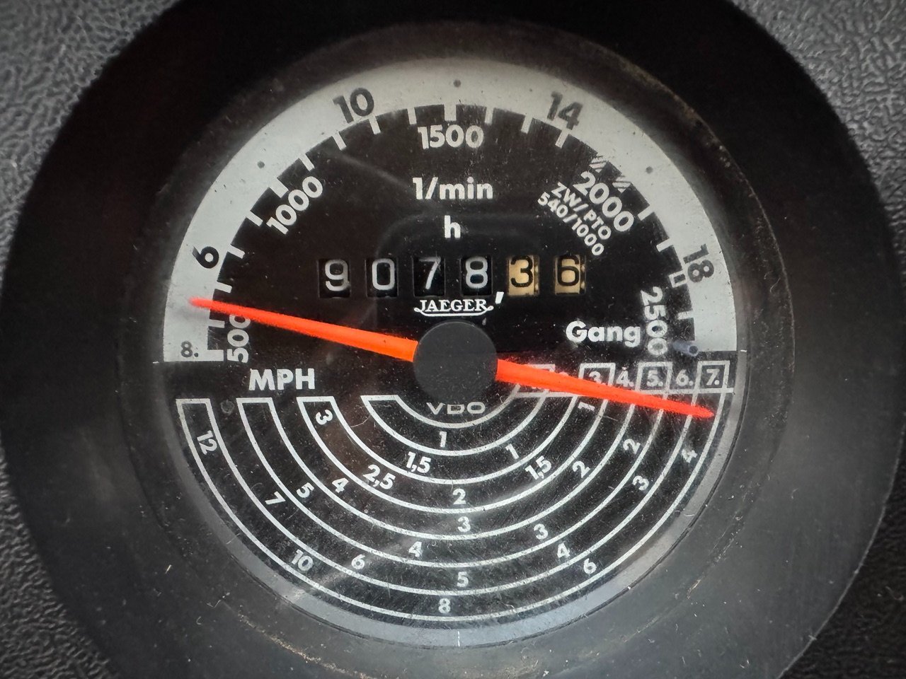 International 956XL
