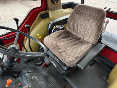 International 956XL