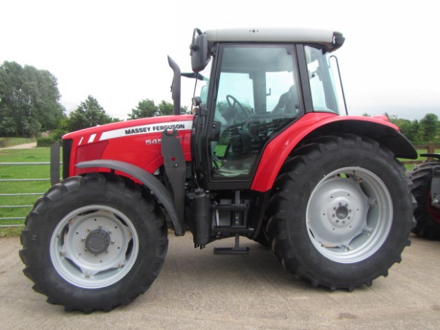 Massey Ferguson 5455