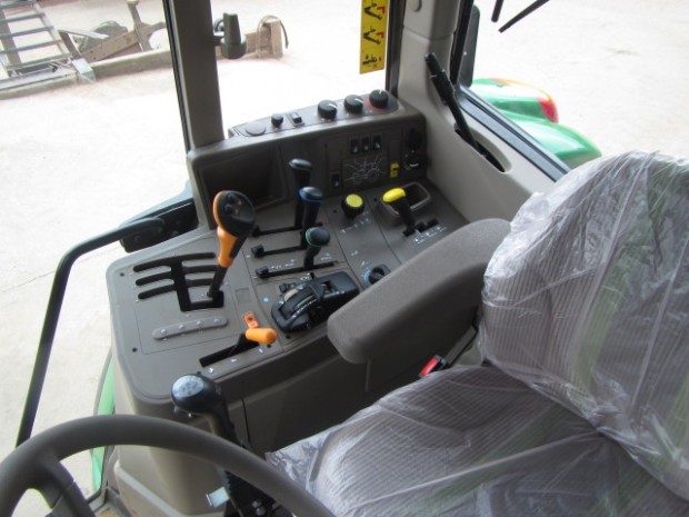 John Deere 6330 Standard
