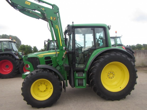 John Deere 6330