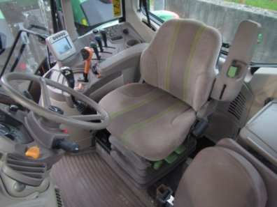 John Deere 6330