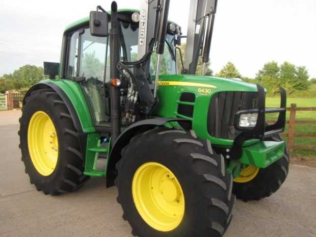John Deere 6430
