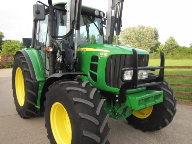 John Deere 6430
