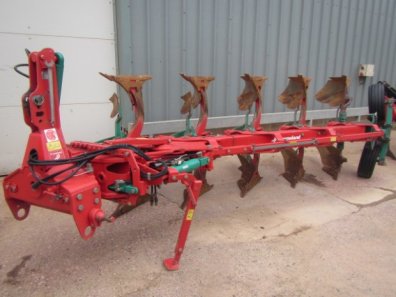 Kverneland EG 85/300 5 furrow plough